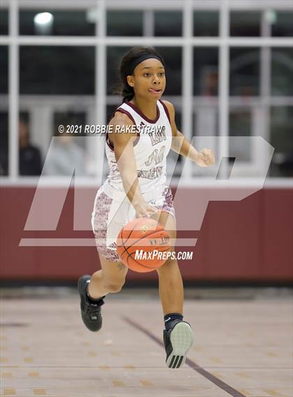 Thumbnail 3 in Ennis vs Athens (Athens Tournament) photogallery.