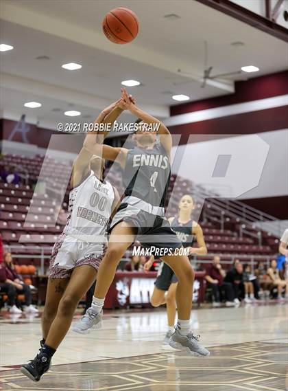 Thumbnail 1 in Ennis vs Athens (Athens Tournament) photogallery.