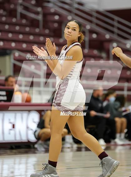 Thumbnail 1 in Ennis vs Athens (Athens Tournament) photogallery.