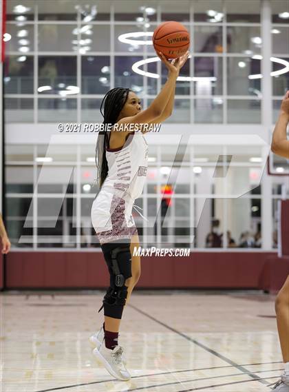 Thumbnail 2 in Ennis vs Athens (Athens Tournament) photogallery.