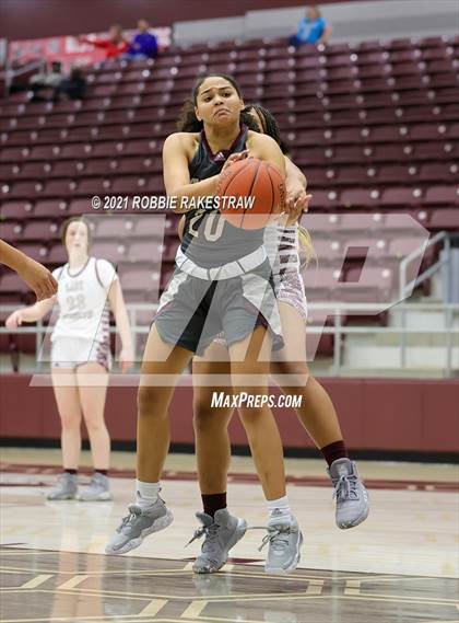 Thumbnail 3 in Ennis vs Athens (Athens Tournament) photogallery.