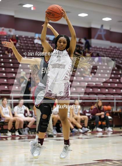Thumbnail 3 in Ennis vs Athens (Athens Tournament) photogallery.