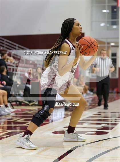 Thumbnail 1 in Ennis vs Athens (Athens Tournament) photogallery.