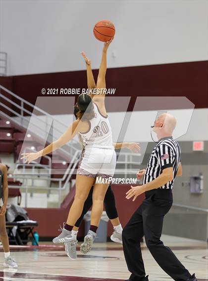 Thumbnail 2 in Ennis vs Athens (Athens Tournament) photogallery.
