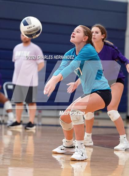 Thumbnail 2 in McMullen County vs College Station (BCS Classic) photogallery.