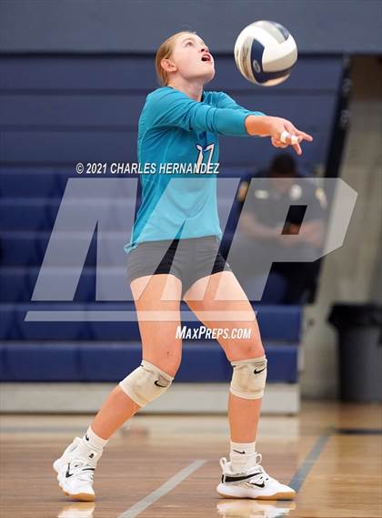 Thumbnail 2 in McMullen County vs College Station (BCS Classic) photogallery.