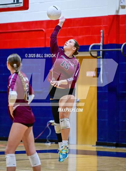 Thumbnail 1 in Thomas Dale @ Colonial Heights photogallery.