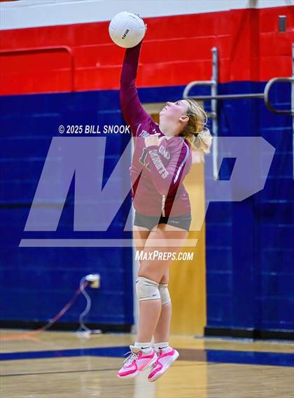 Thumbnail 2 in Thomas Dale @ Colonial Heights photogallery.