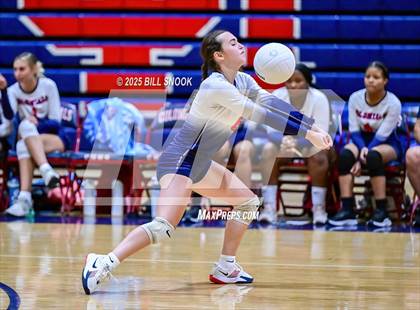 Thumbnail 3 in Thomas Dale @ Colonial Heights photogallery.