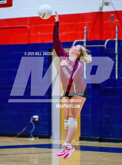 Thumbnail 3 in Thomas Dale @ Colonial Heights photogallery.