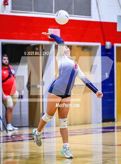 Thumbnail 2 in Thomas Dale @ Colonial Heights photogallery.