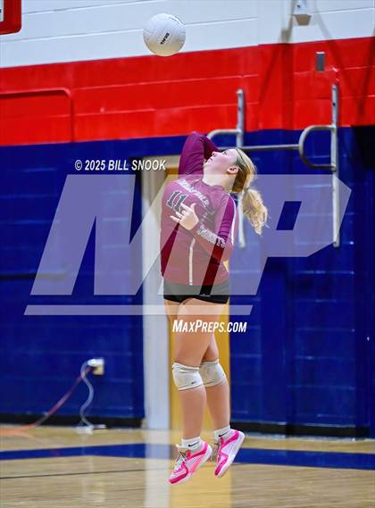 Thumbnail 1 in Thomas Dale @ Colonial Heights photogallery.