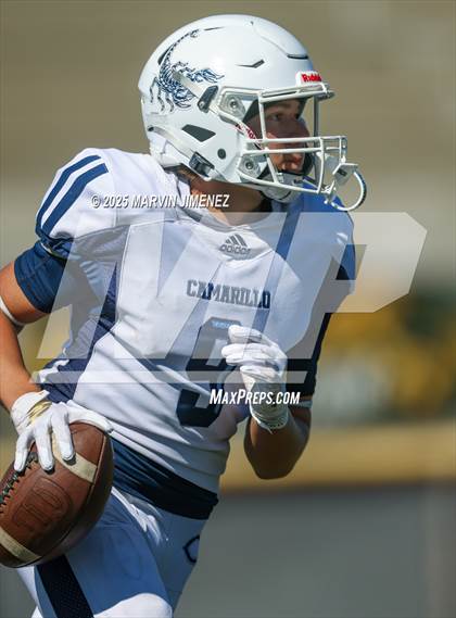 Thumbnail 3 in FR: Camarillo @ Royal photogallery.