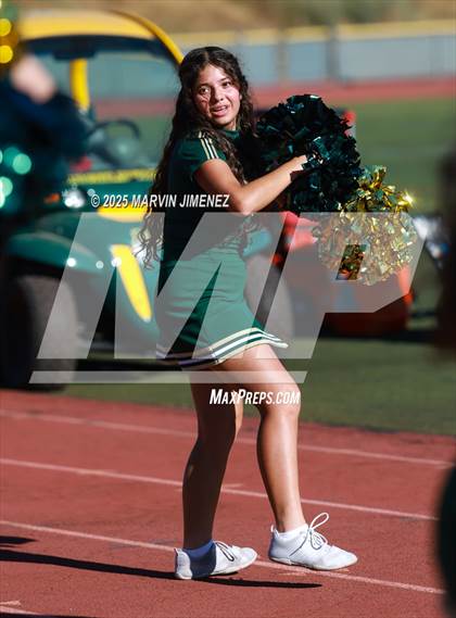 Thumbnail 2 in FR: Camarillo @ Royal photogallery.