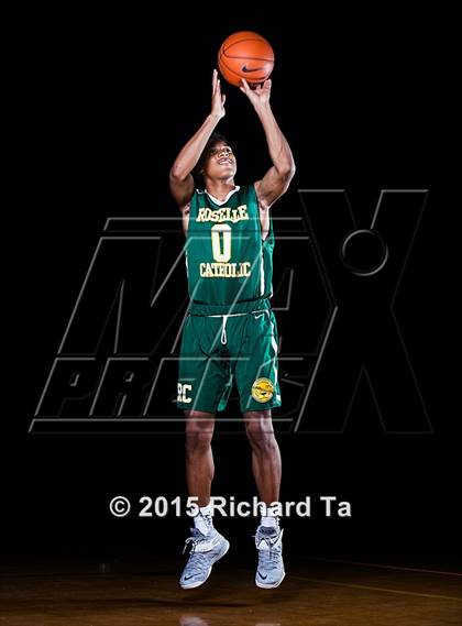 Thumbnail 1 in Roselle Catholic (Preseason Early Contenders Photo Shoot) photogallery.