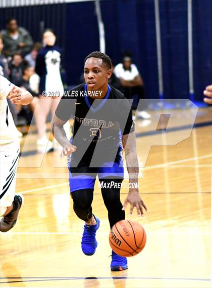 Thumbnail 2 in Sierra Vista vs Spring Valley photogallery.