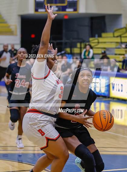 Thumbnail 2 in Holy Innocents Episcopal vs Baldwin (GHSA 4A Semifinal) photogallery.