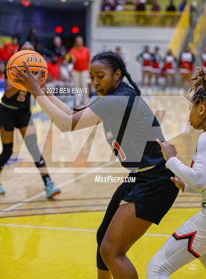 Thumbnail 3 in Holy Innocents Episcopal vs Baldwin (GHSA 4A Semifinal) photogallery.