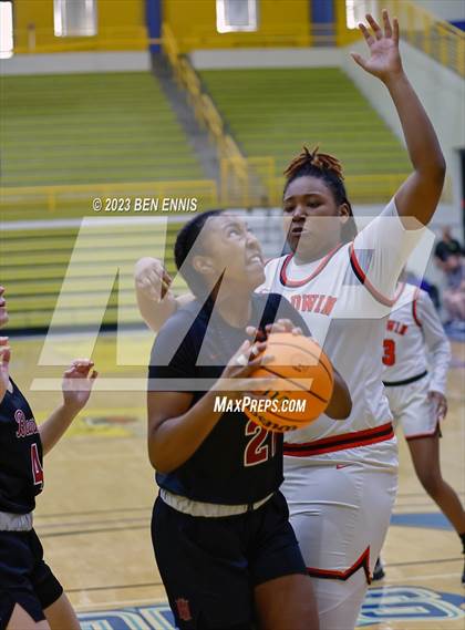 Thumbnail 3 in Holy Innocents Episcopal vs Baldwin (GHSA 4A Semifinal) photogallery.