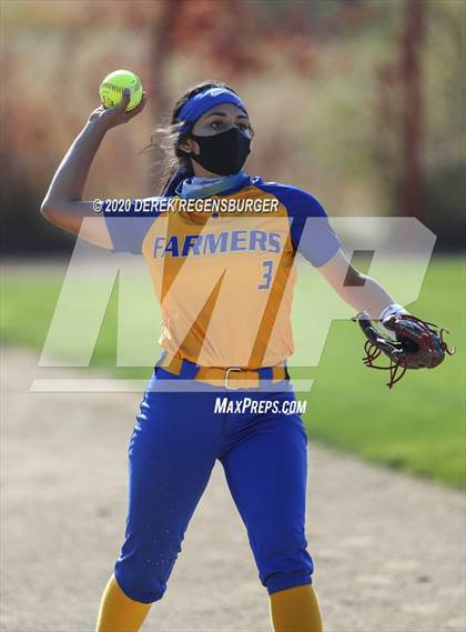 Thumbnail 2 in Wheat Ridge vs Mead (CHSAA 4A Semifinal) photogallery.