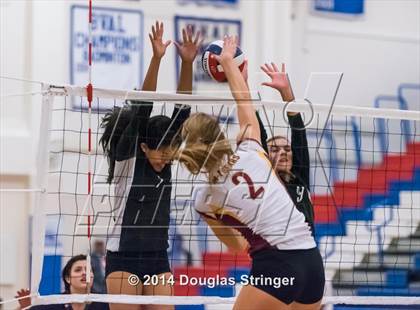 Thumbnail 3 in Menlo-Atherton vs. Homestead (CIF-CCS D1 Championship) photogallery.