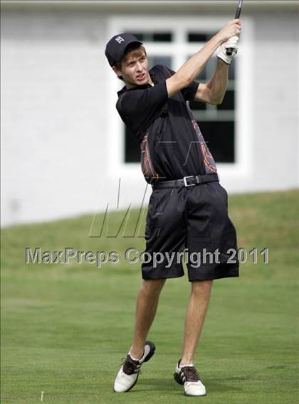 Thumbnail 3 in Valley Invitational @ Briarwood Club photogallery.