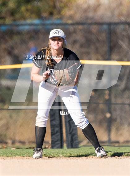 Thumbnail 2 in Mountain View vs. Mullen (CHSAA 4A Quarterfinal) photogallery.