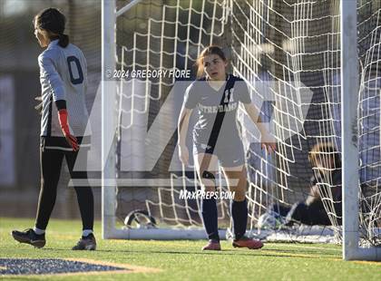 Thumbnail 2 in Yorba Linda vs. Notre Dame (SO) photogallery.