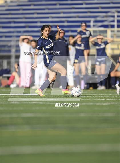 Thumbnail 3 in Yorba Linda vs. Notre Dame (SO) photogallery.