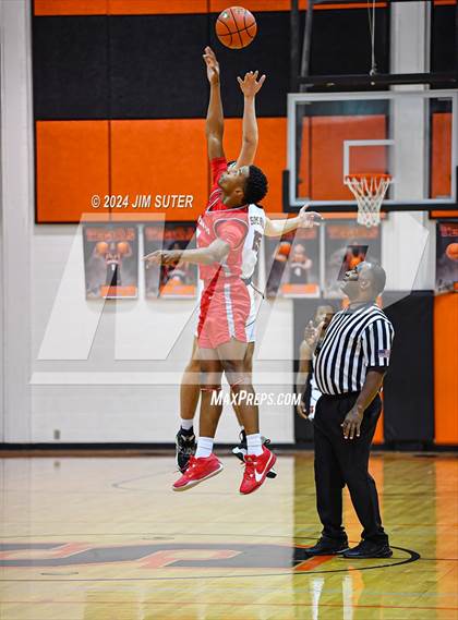 Thumbnail 1 in Somerville vs Bellville  photogallery.