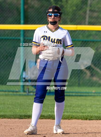 Thumbnail 3 in Plum @ Shaler Area photogallery.