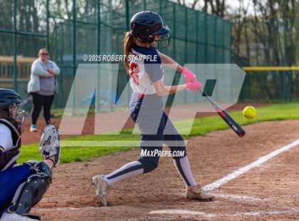 Thumbnail 2 in Plum @ Shaler Area photogallery.