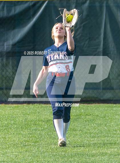 Thumbnail 3 in Plum @ Shaler Area photogallery.