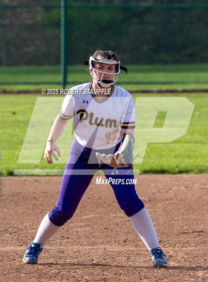 Thumbnail 3 in Plum @ Shaler Area photogallery.