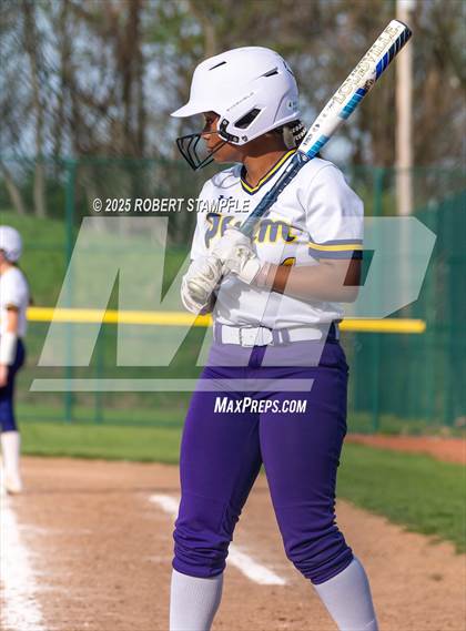 Thumbnail 2 in Plum @ Shaler Area photogallery.