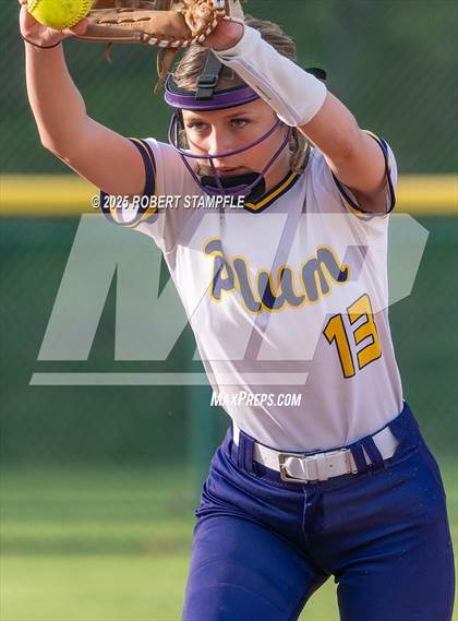 Thumbnail 1 in Plum @ Shaler Area photogallery.
