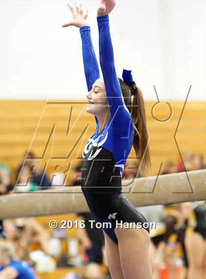 Thumbnail 2 in Loveland  Invitational photogallery.