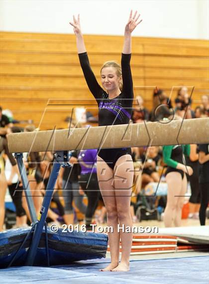 Thumbnail 2 in Loveland  Invitational photogallery.