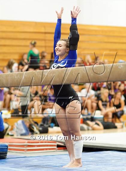 Thumbnail 2 in Loveland  Invitational photogallery.
