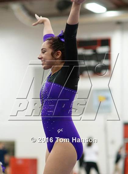 Thumbnail 3 in Loveland  Invitational photogallery.