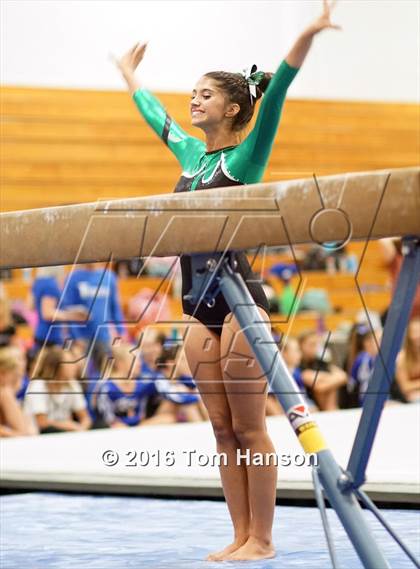 Thumbnail 2 in Loveland  Invitational photogallery.