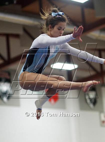 Thumbnail 1 in Loveland  Invitational photogallery.