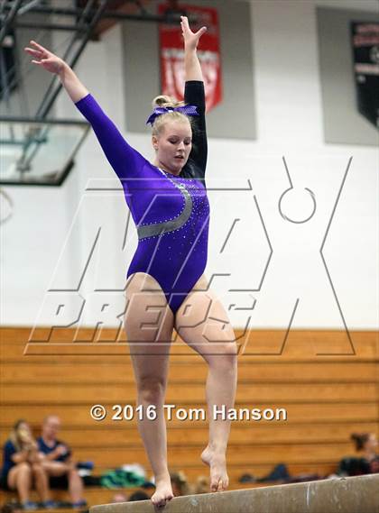 Thumbnail 2 in Loveland  Invitational photogallery.