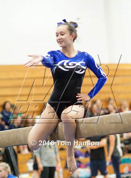 Thumbnail 2 in Loveland  Invitational photogallery.