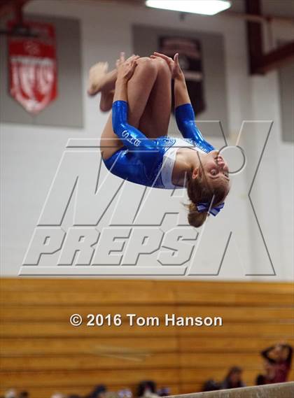 Thumbnail 2 in Loveland  Invitational photogallery.