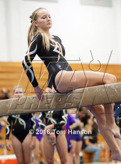 Thumbnail 2 in Loveland  Invitational photogallery.