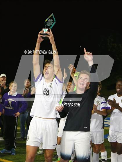 Thumbnail 1 in Coronado vs. St. Augustine (CIF SDS Open Division Final) photogallery.