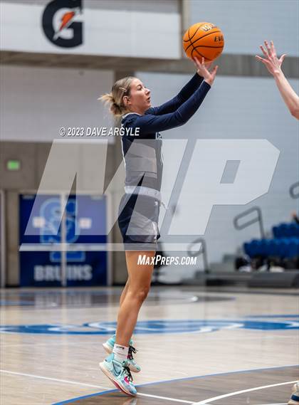 Thumbnail 1 in Duchesne vs. Beaver (UHSAA 2A Quarterfinal) photogallery.