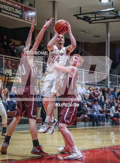 Thumbnail 1 in Wallace vs. Kamiah photogallery.