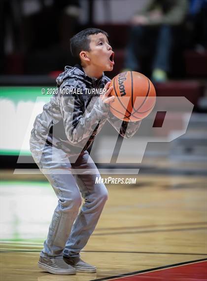 Thumbnail 2 in Wallace vs. Kamiah photogallery.